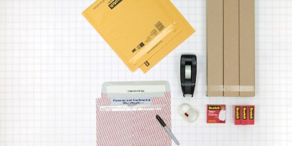 Schutz von Adressetiketten mit Scotch® Super-Hold Tape
