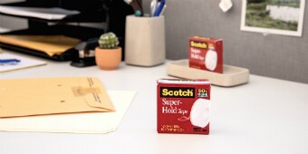 Personalisieren Sie Ihre Ausstattung mit Scotch® Super-Hold Klebeband
